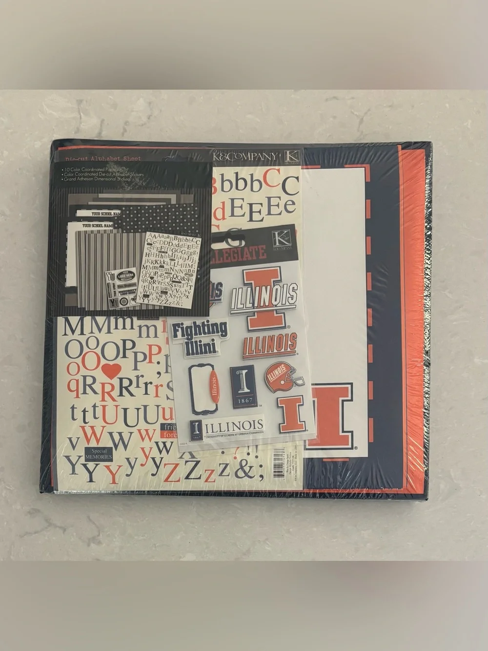 University of Illinois 12X12 Scrapbook Kit